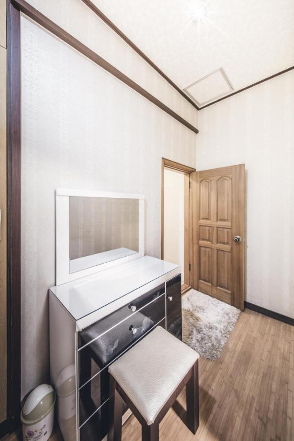Sunyang Village Pension Jeju Exterior photo