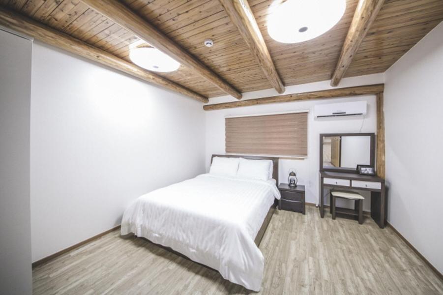 Sunyang Village Pension Jeju Exterior photo